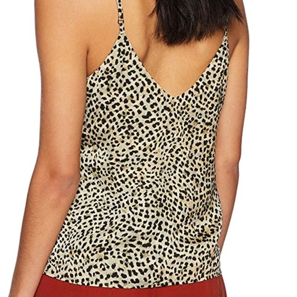Leopard Print Button-up Tank - Picture 2 of 3